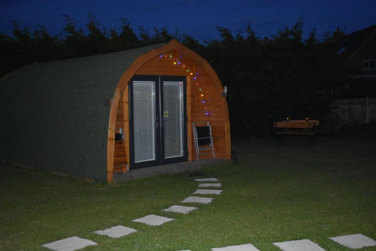 Lanterns Shepherds Huts & Glamping Hotel Happisburgh Exterior photo