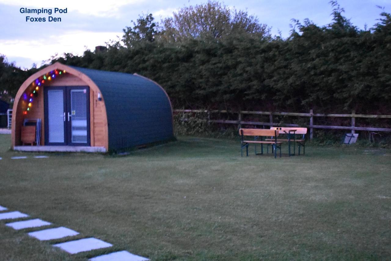 Lanterns Shepherds Huts & Glamping Hotel Happisburgh Exterior photo