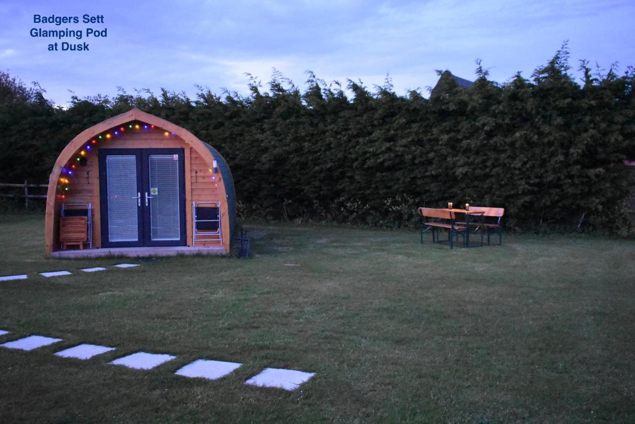 Lanterns Shepherds Huts & Glamping Hotel Happisburgh Exterior photo