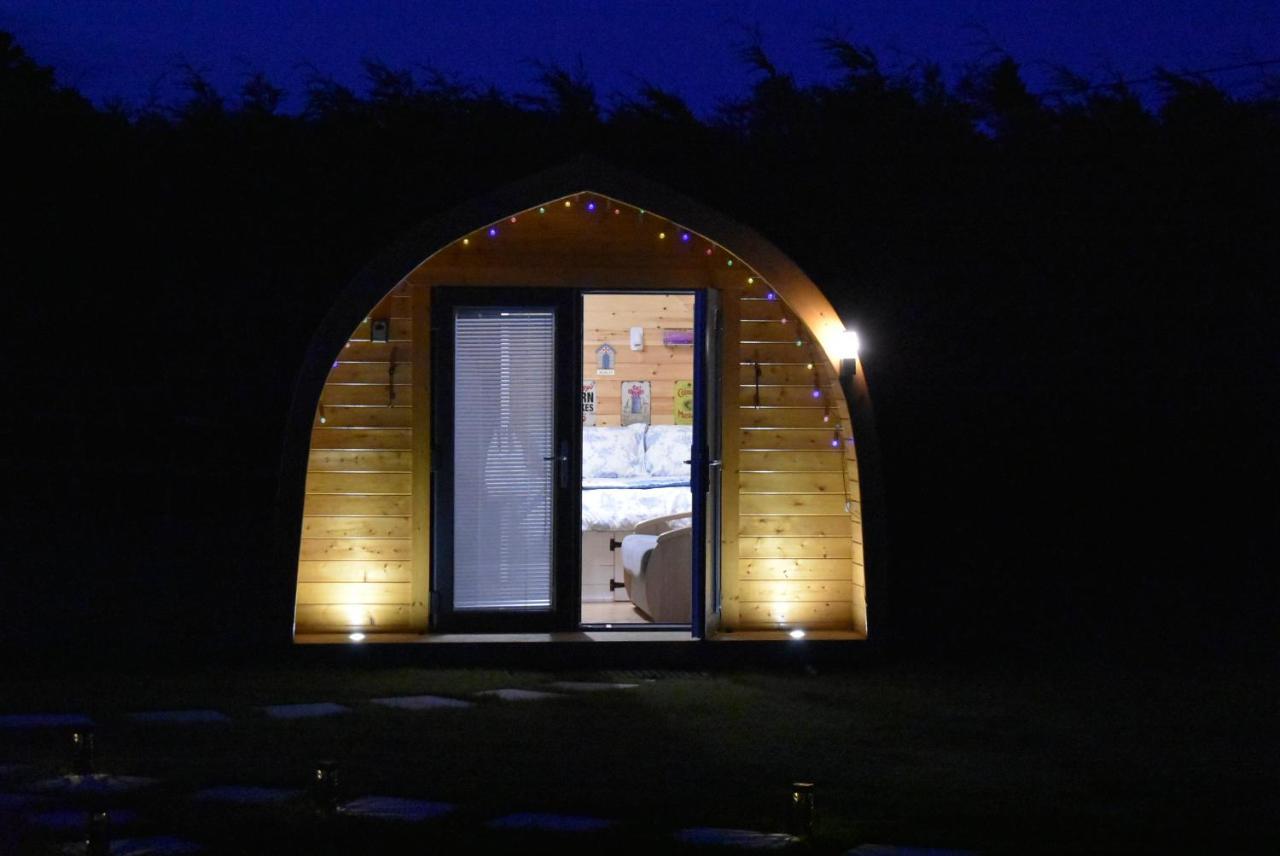 Lanterns Shepherds Huts & Glamping Hotel Happisburgh Exterior photo