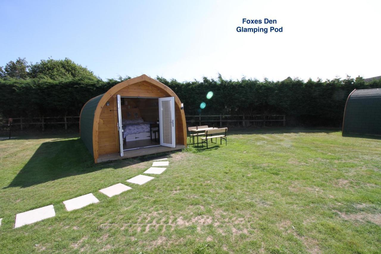 Lanterns Shepherds Huts & Glamping Hotel Happisburgh Exterior photo