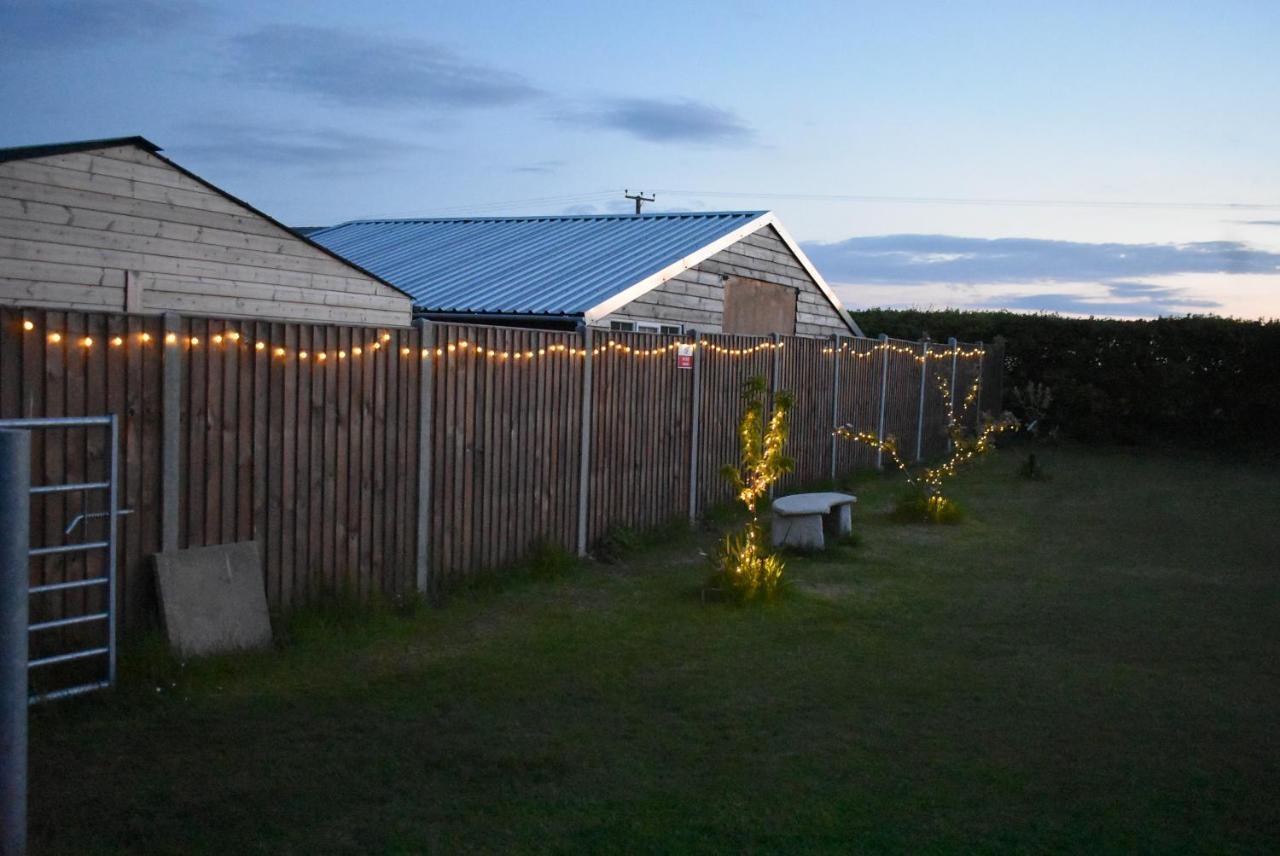 Lanterns Shepherds Huts & Glamping Hotel Happisburgh Exterior photo