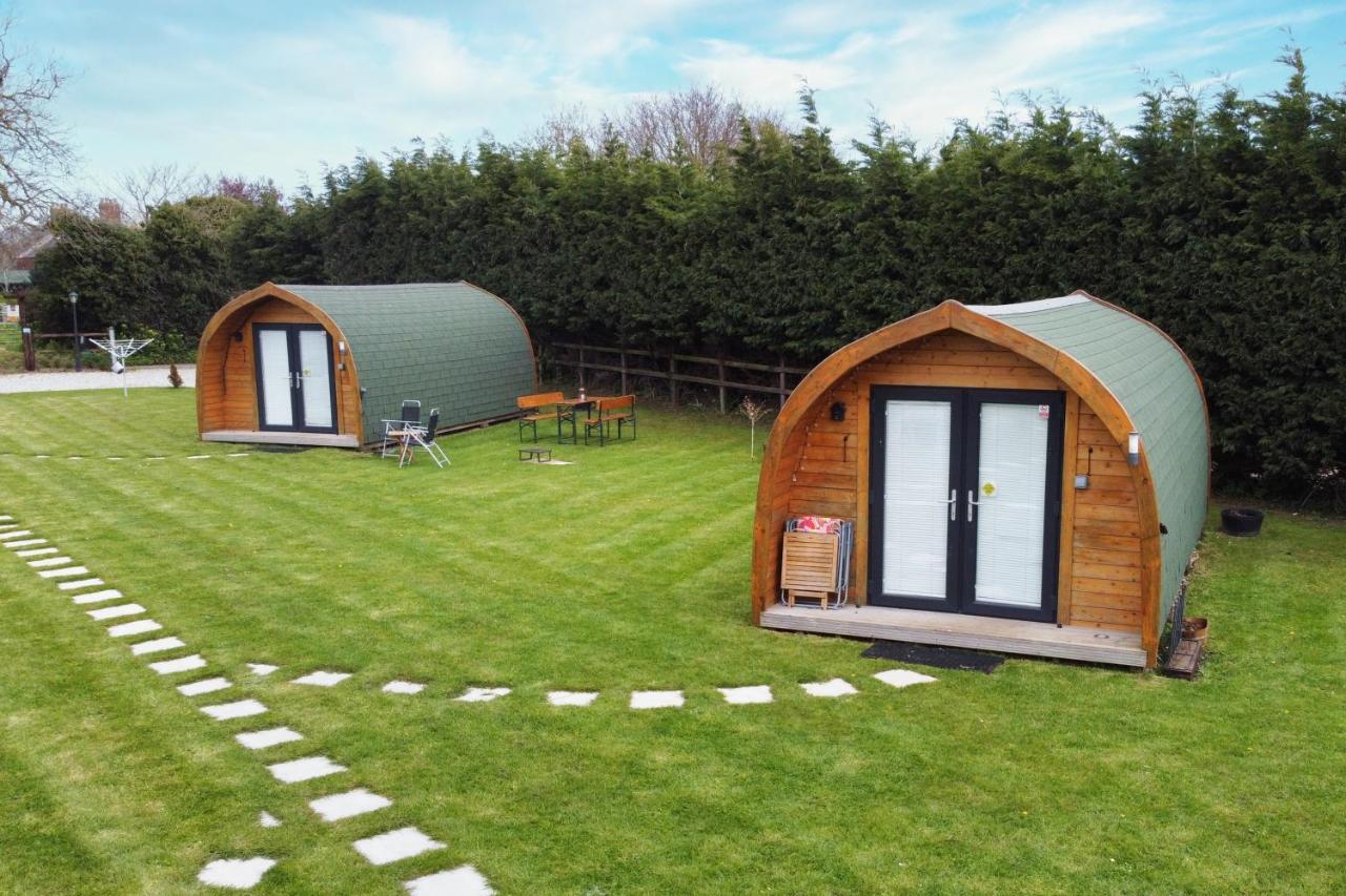 Lanterns Shepherds Huts & Glamping Hotel Happisburgh Exterior photo