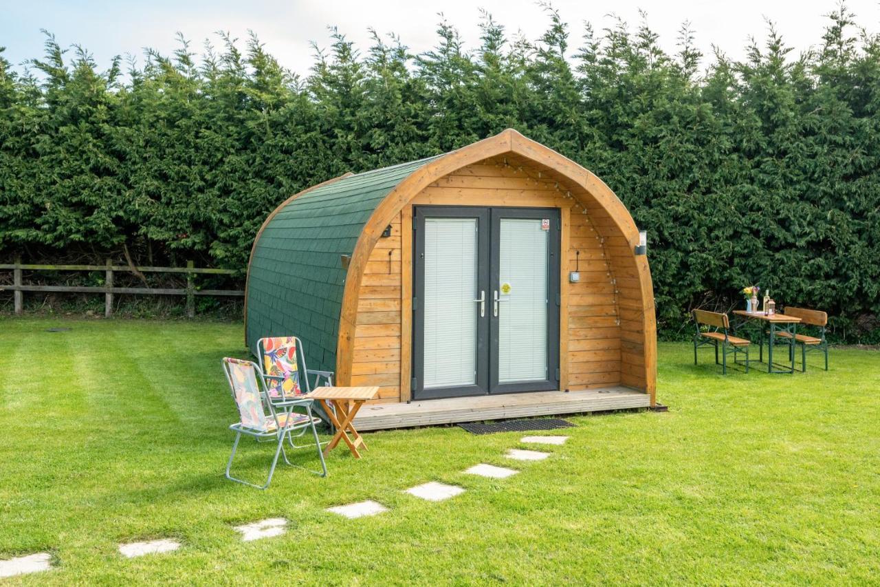 Lanterns Shepherds Huts & Glamping Hotel Happisburgh Exterior photo